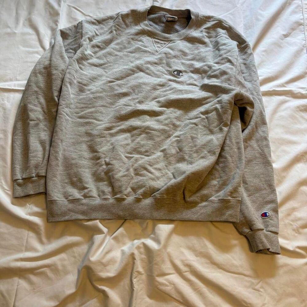 Champion Men's Grey Sweatshirt